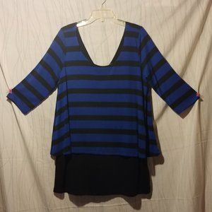 Torrid black blue stripe faux layered blouse sz 1